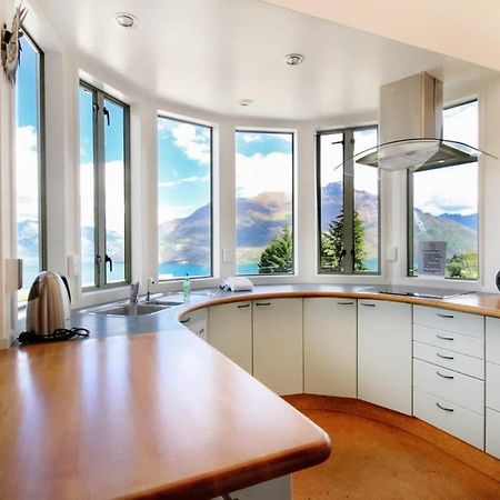Ruby'S Fernhill Vista Villa Куийнстаун Екстериор снимка